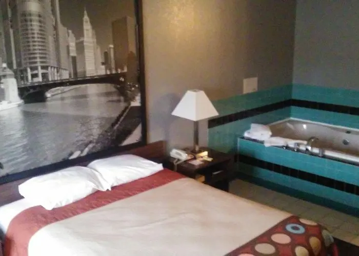 Super 8 By Wyndham Pekin/peoria Area